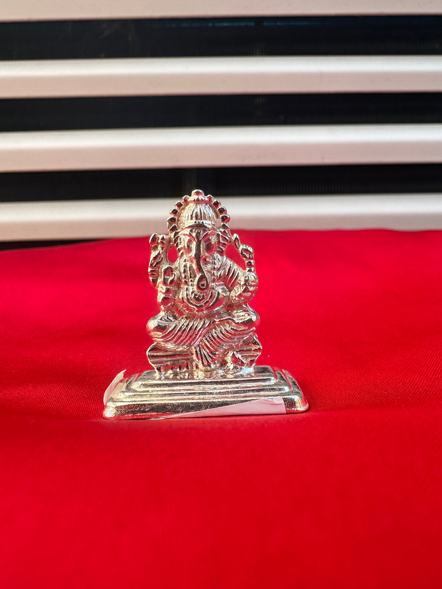 Silver Ganesha Idol alternate view 2 by DG Fine Silver