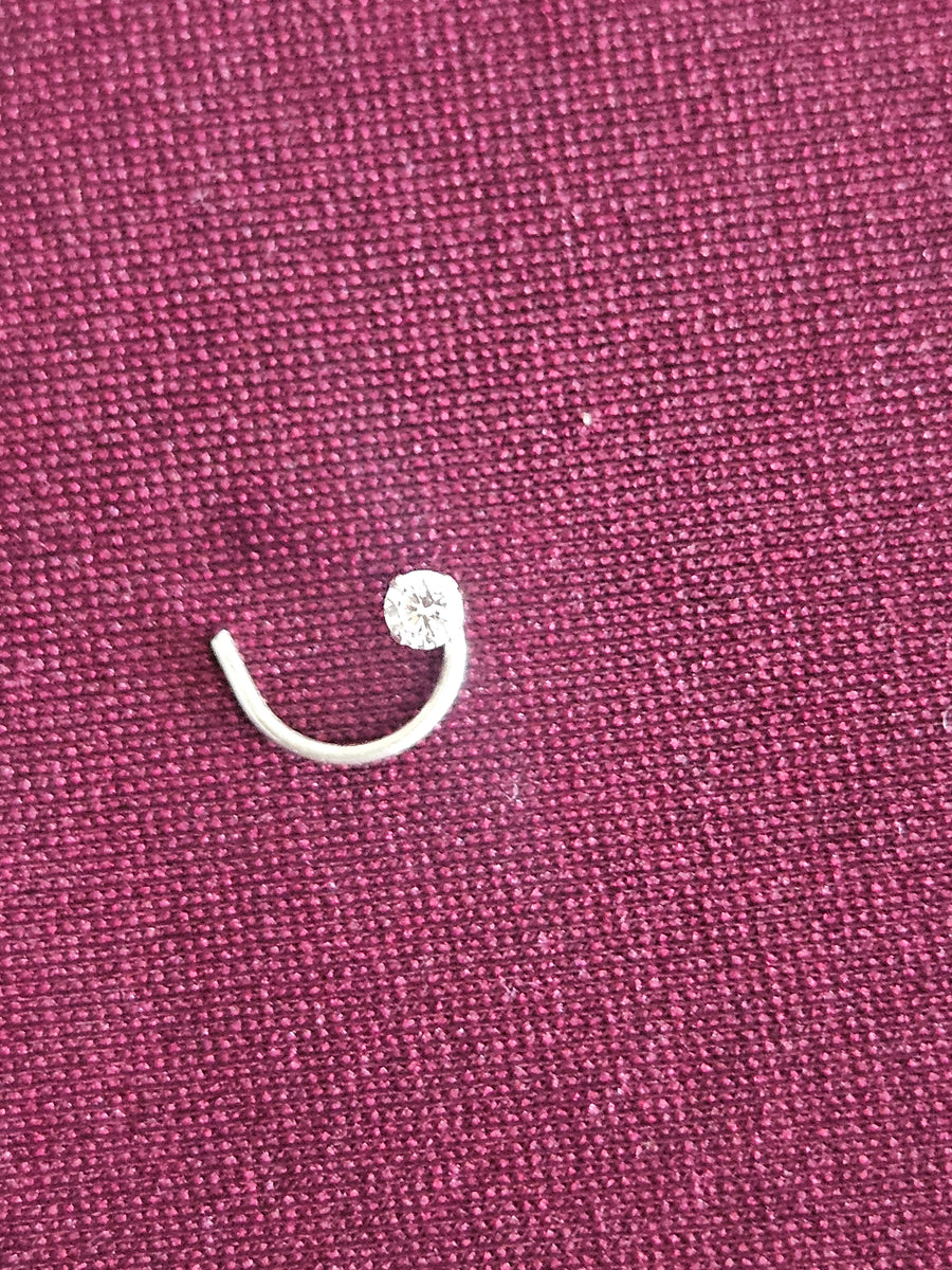 Crystal Solitaire C-Hook Nose Pin, front view