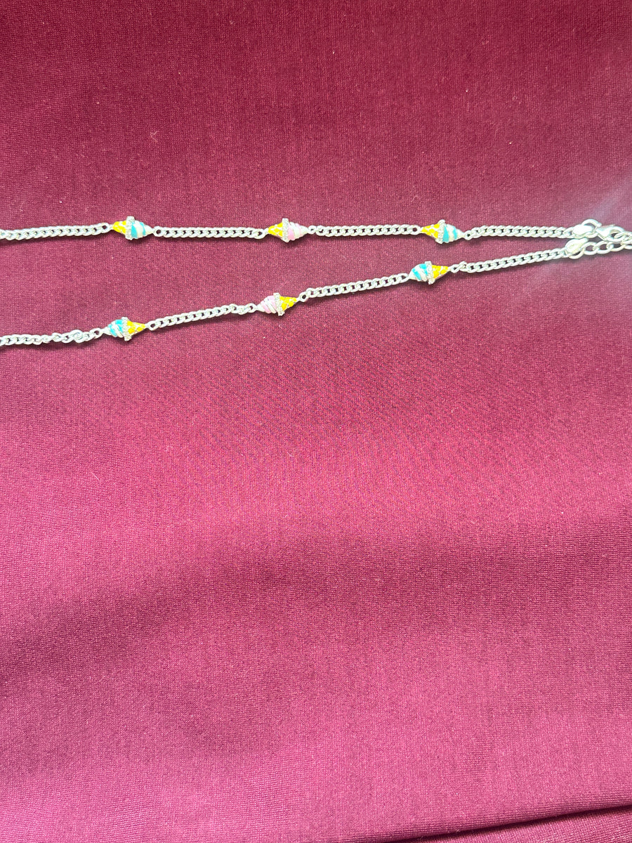 Kids Ice Cream Anklet, close-up view