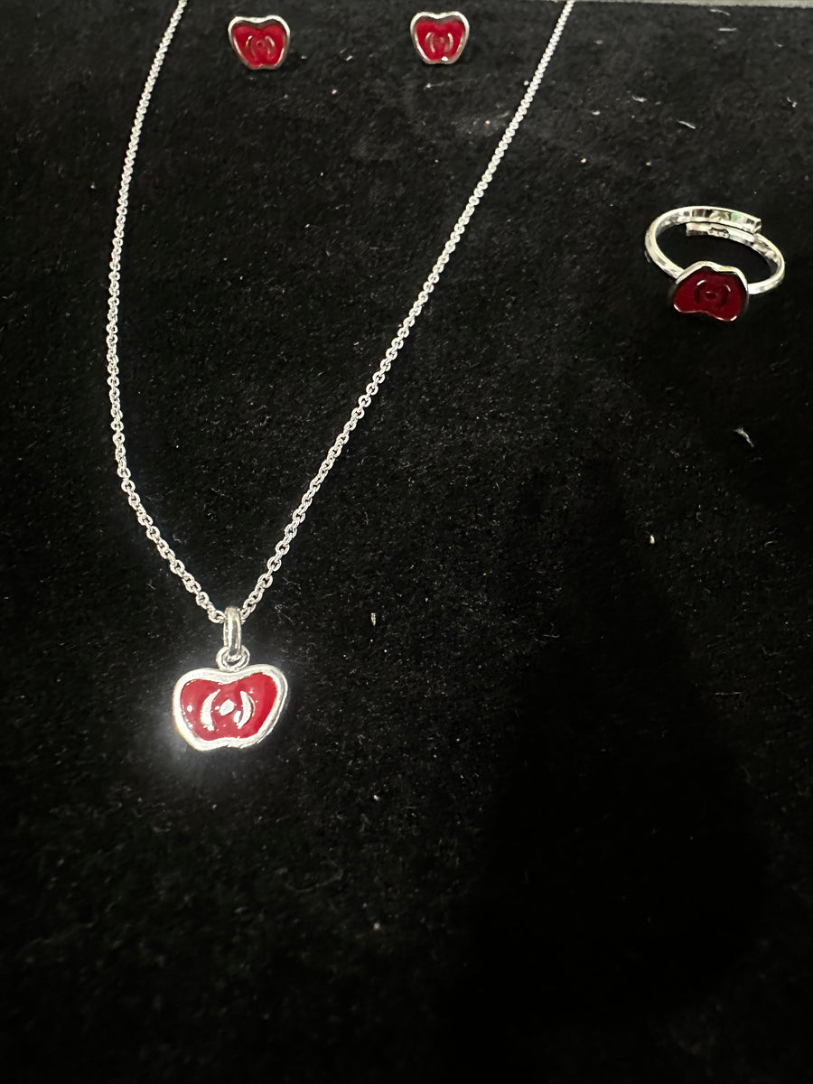 Red Apple Kids Jewellery Set, close-up view