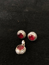 Ruby Round Pendant Set, angled view