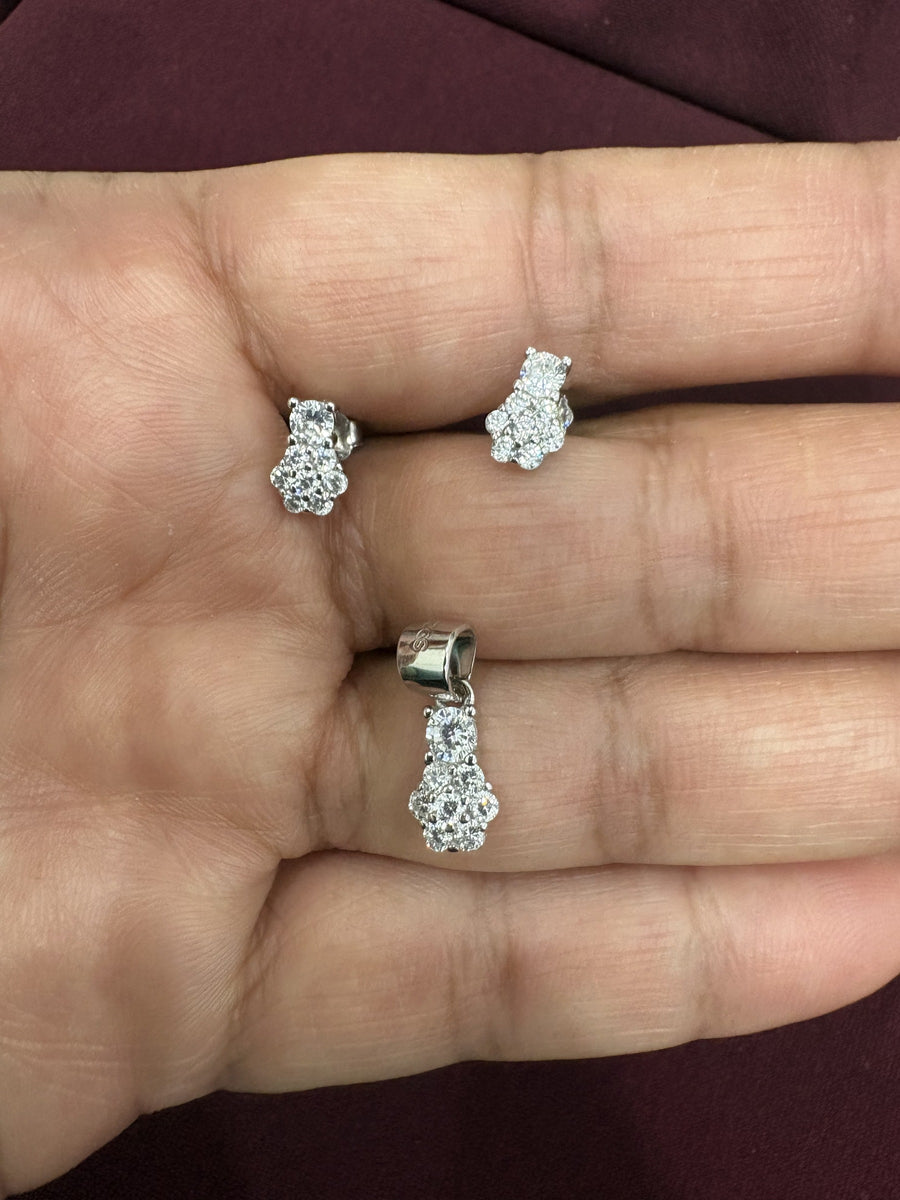 Cluster Drop Pendant Set, close-up view