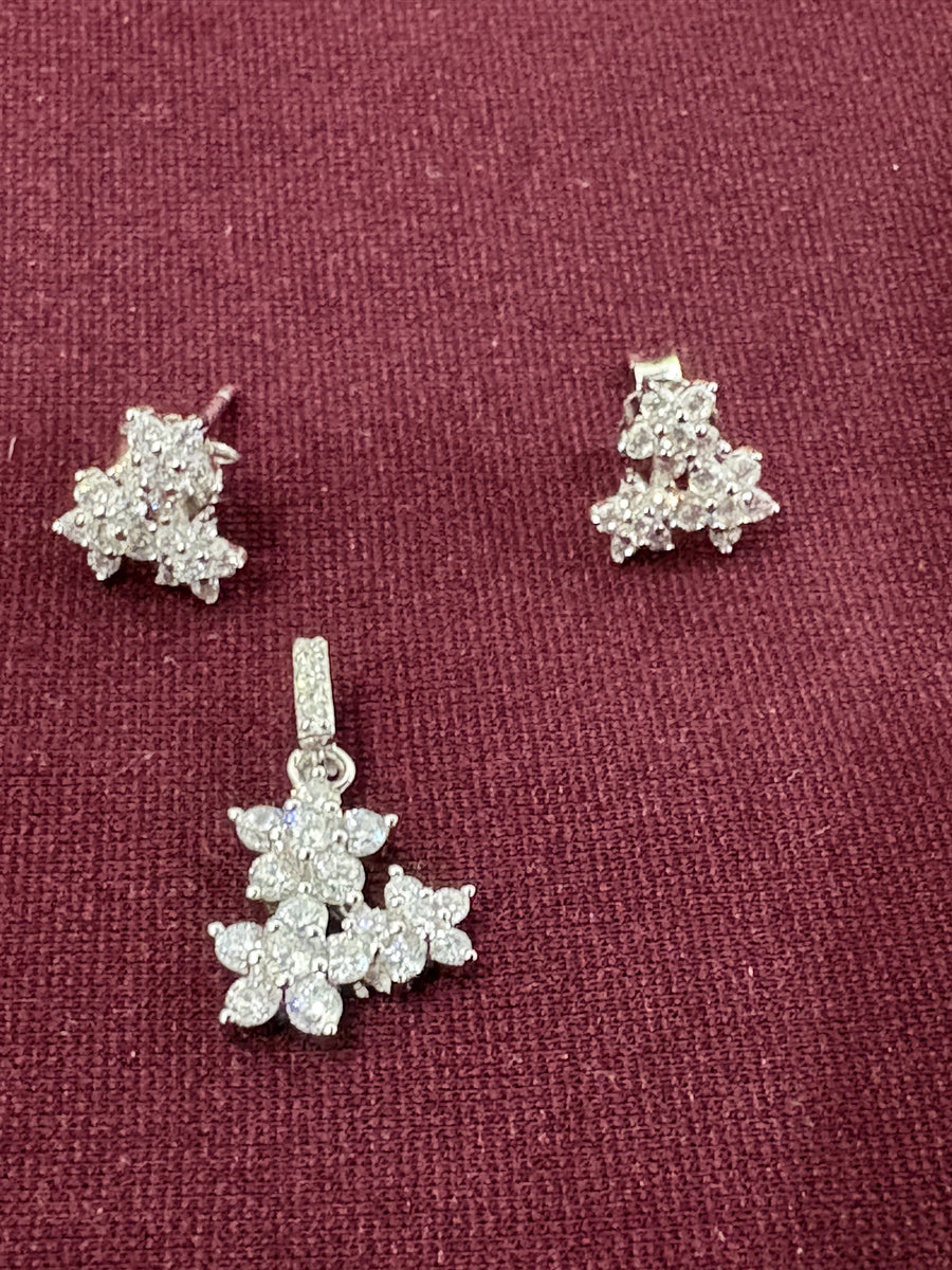 Floral Crystal Pendant Set, front view