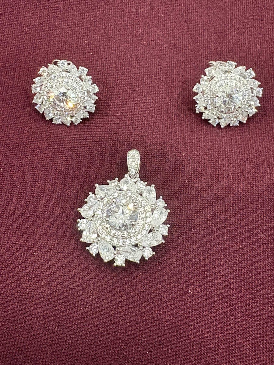 Crystal Sunburst Pendant Set, front view