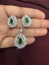 Green Teardrop Halo Set, detail view
