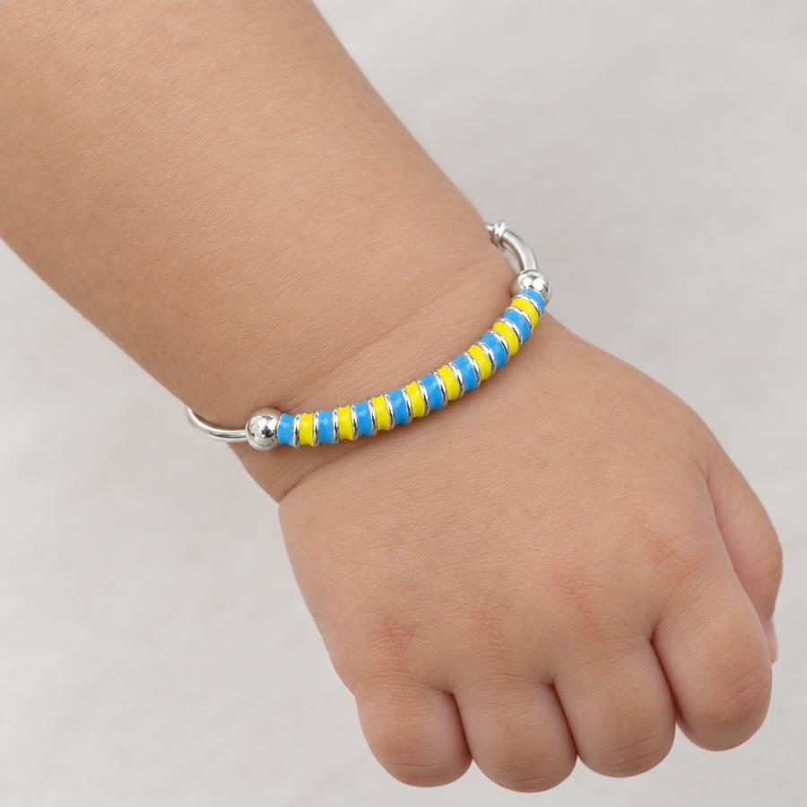 Blue Yellow Disc Kids Kadli, worn lifestyle view