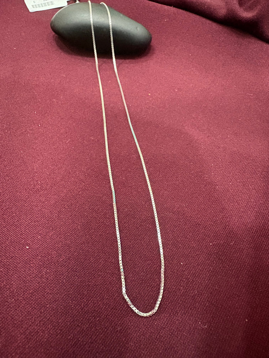 Silver-Tone Box Chain, close-up view