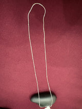 Double Ring Station Chain, close-up view