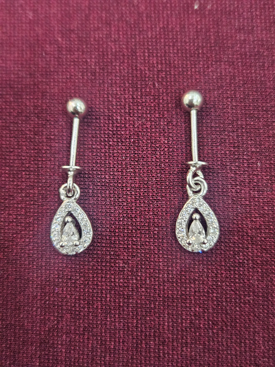 Double Teardrop Stone Bugdi Pair, angled view