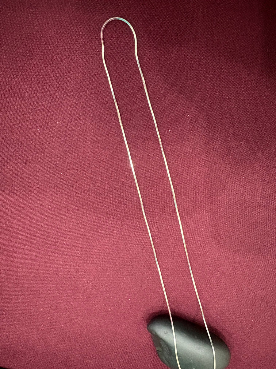 Minimal Ring Station Chain, angled view