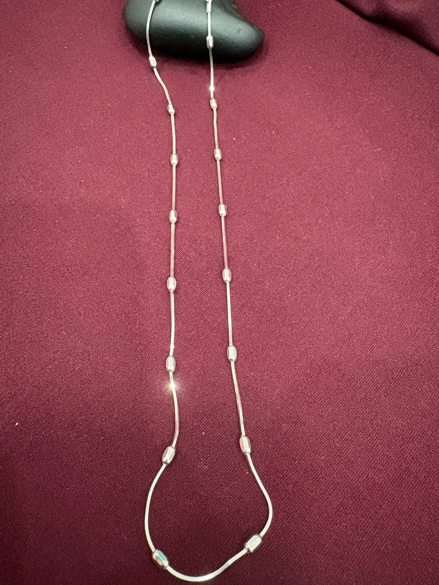 Oval Bead Snake Chain, angled view